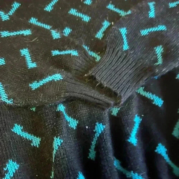 Vintage Women’s Size M City Streets Abstract Sweater - Picture 2 of 4